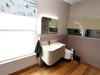 Picture 30